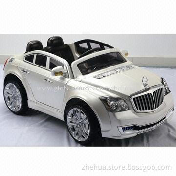 2014 Newest R/C Ride-on Car with Open Doors and Power Display